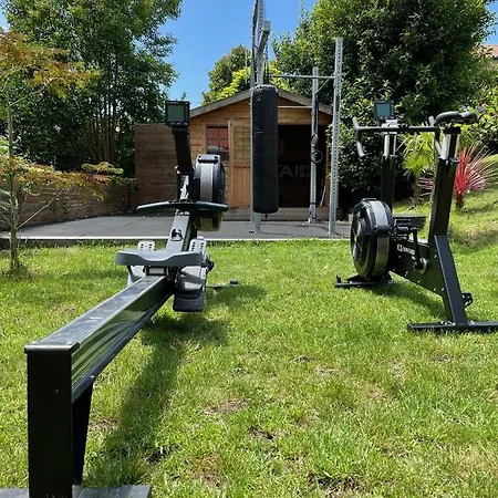 Gæstehus La Wodapalousa, Surf & Crossfit Guesthouse, 800m From