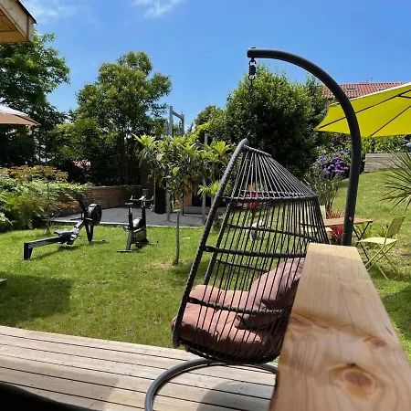 La Wodapalousa, Surf & Crossfit Guesthouse, 800m From Penzion Bidart