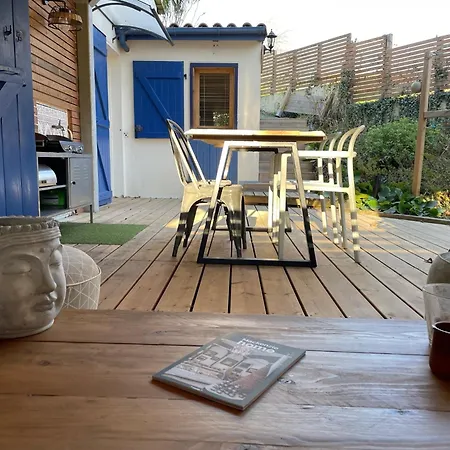 Penzion La Wodapalousa, Surf & Crossfit Guesthouse, 800m From