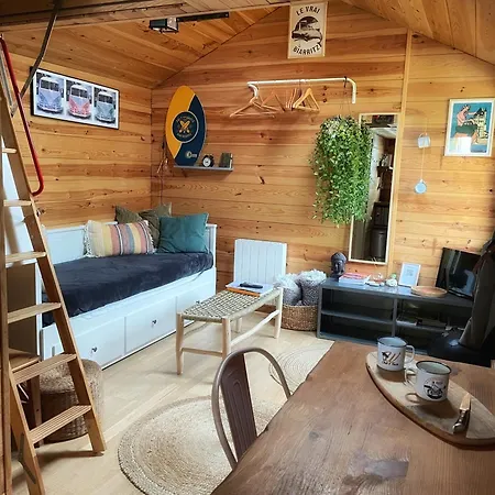 Penzion La Wodapalousa, Surf & Crossfit Guesthouse, 800m From 3*